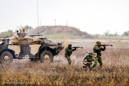 RPG-26_roquette_Russie_005_BRDM-2