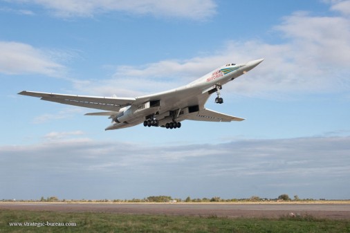 Tu-160-bombardier-Russie-A001