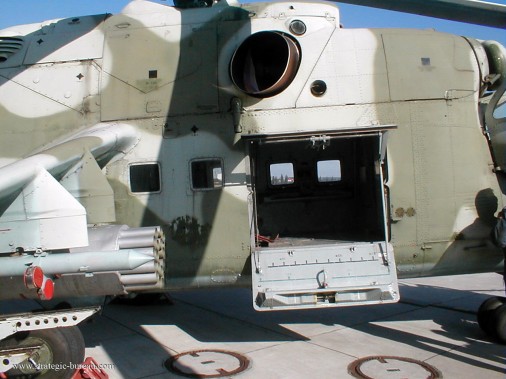 Mi-24 008_Door opened