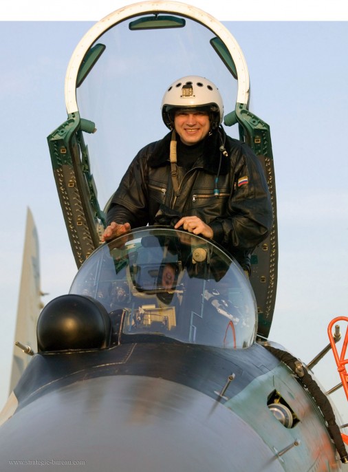 Su-35S_chasseur_Russie_002