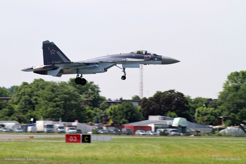 Su-35S_chasseur_Russie_010