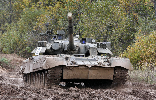 T-80U_char_Russie_003