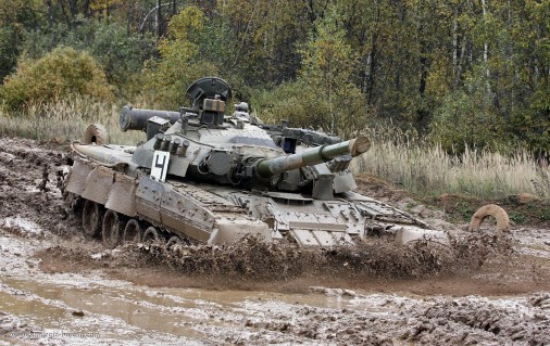 T-80U_char_Russie_005