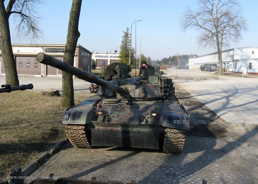 PT-91_Twardy_char_Pologne_007