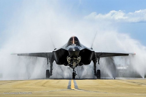 Female F-35 pilot A000