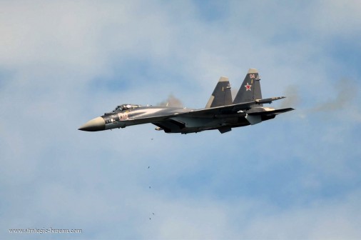 Su-35S attack 003