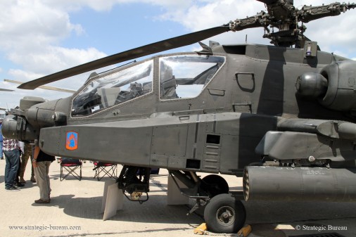 AH-64 Apache A001