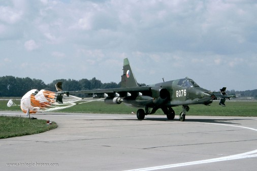 Su-25 010