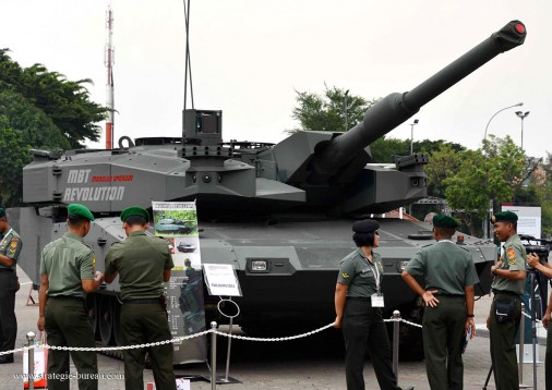 Leopard-2_Revolution A001