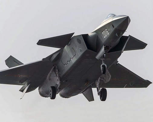 J-20_chasseur_Chine_000A