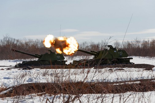2S3-artillerie-Russie-A103-tir-Kamtchatka