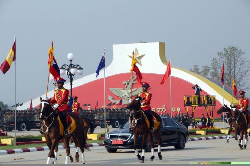 Myanmar-Defile-005