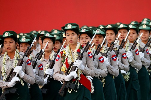 Myanmar-Defile-007