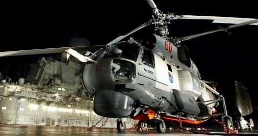 Ka-27-helicoptere-Russie-003-nuit