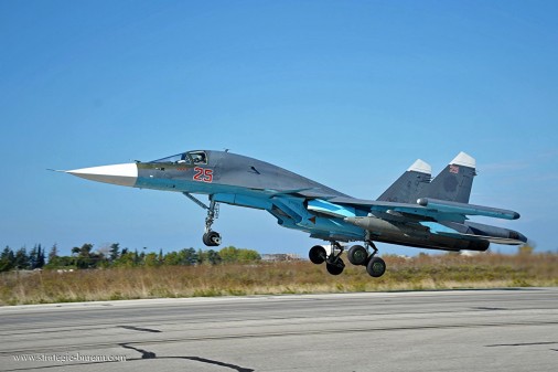 Su-34_bombardier_Russie_001