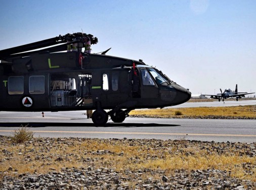 UH-60_helicoptere_USA_A000_Afghanistan