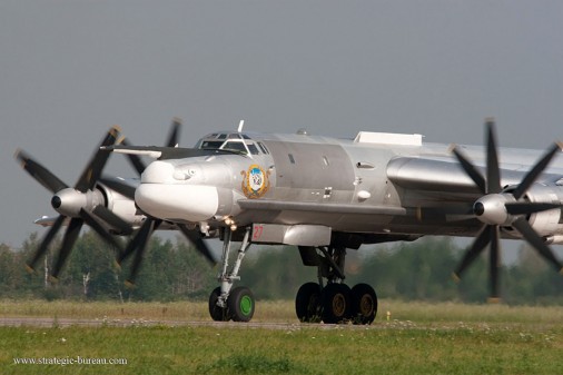 Tu-95_Bear_bombardier_Russie_004