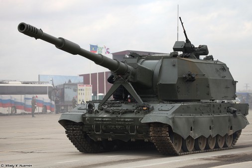 2S35_Koalitsiya-SV_artillerie_Russie_A101