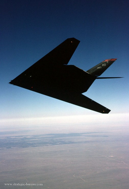 F-117_bombardier_USA_003