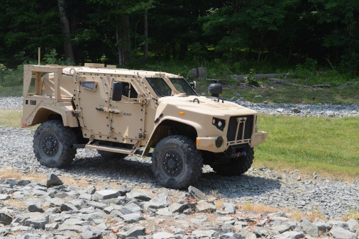 JLTV_4x4_USA_001