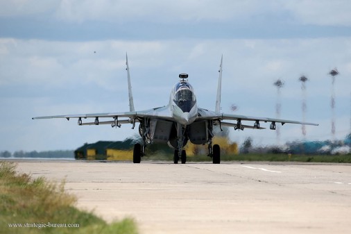 T0808_chasseurs_USA-Russie_MiG-29