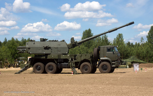 2S35-1_Koalitsiya-SV-KSh_8x8_artillerie_001