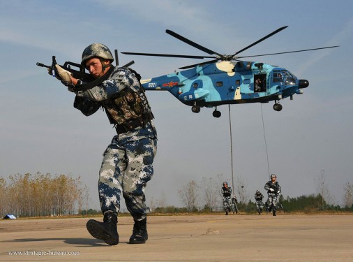 Z-8_helico_Chine_A105_corde