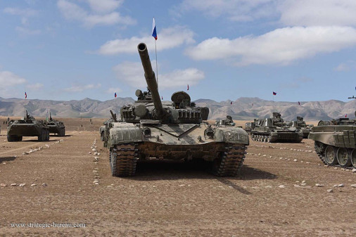 Exercice_Russie_Tadjikistan_A101_T-72_2S3_BTR-80