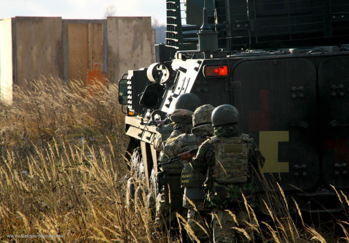 BTR-4_vbtt_Ukraine_A302