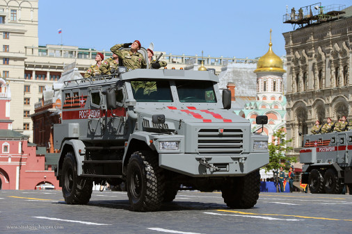 Parade-2018_A011_Patrouille_4x4