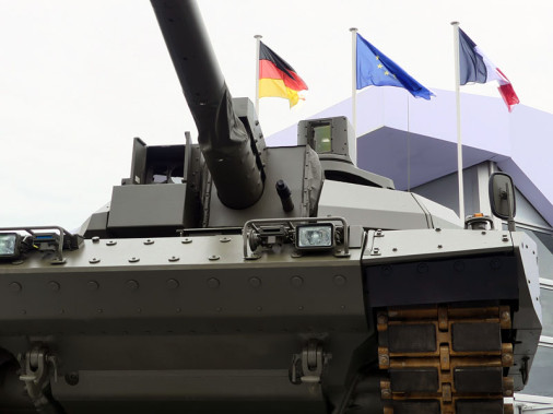 E-MBT_char_France_Allemagne_A100B