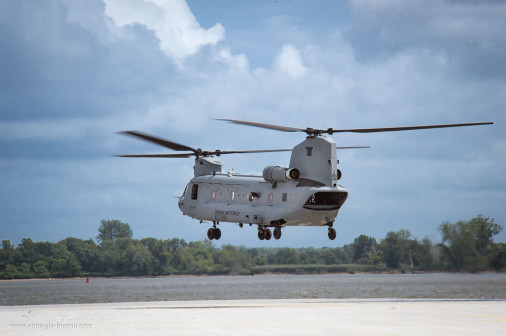 CH-47F_Chinook_USA_A102_Inde