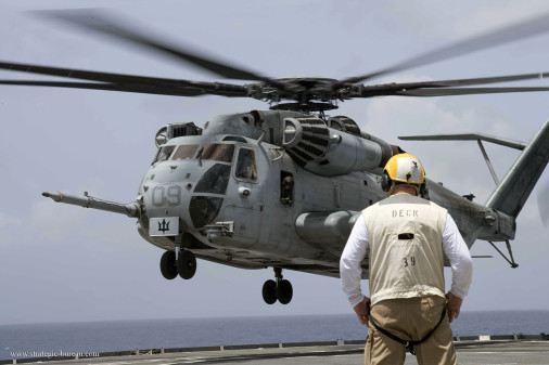 CH-53E_Super_Stallion_helicoptere_USA_002