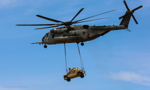 CH-53E_Super_Stallion_helicoptere_USA_003