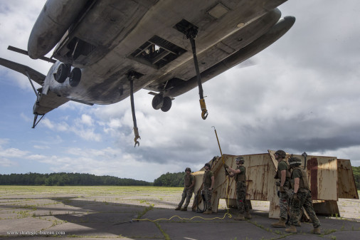 CH-53E_Super_Stallion_helicoptere_USA_006