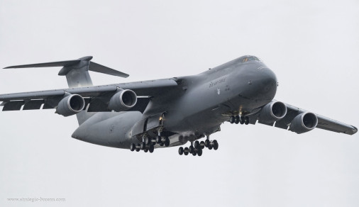 C-5M_Super_Galaxy_avion_USA_A102