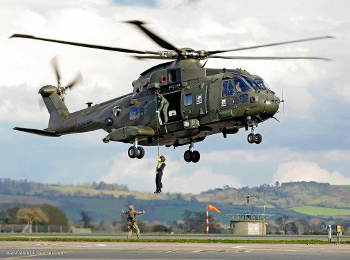 AW101_Merlin_helicoptere_Italie_001