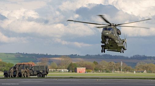 AW101_Merlin_helicoptere_Italie_004
