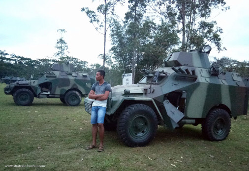 BTR-40_4x4_URSS_Russie_006