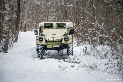 BTR-40_4x4_URSS_Russie_007