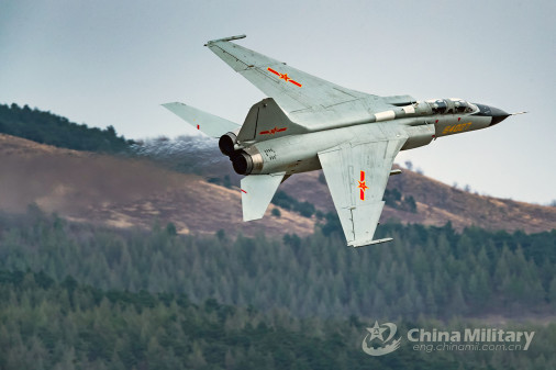 JH-7_bombardier_Chine_005