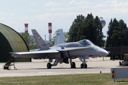 Meeting_Orange_2019_005_F-18