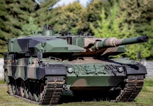 Leopard-2PL_char_Pologne_002