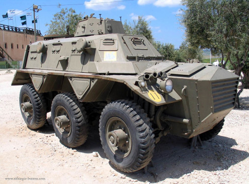 Saracen_6x6_UK_001