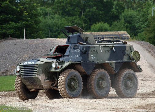 Saracen_6x6_UK_003