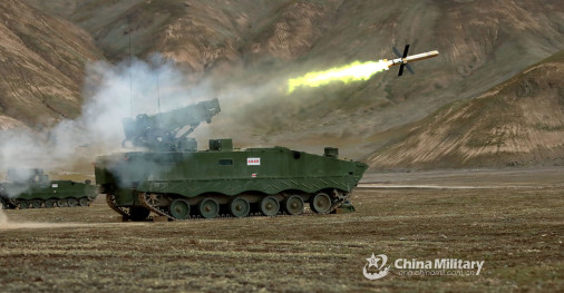 HJ-10_missile_Chine_A102_tir