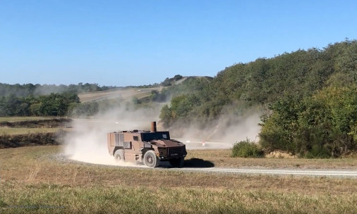 VBMR_Leger_Serval_4x4_France_A201_roulage