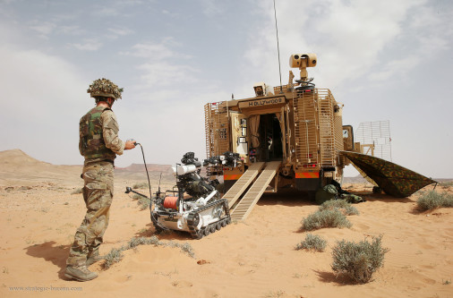 MRAP_Mastiff_Cougar_UK_A101_deminage