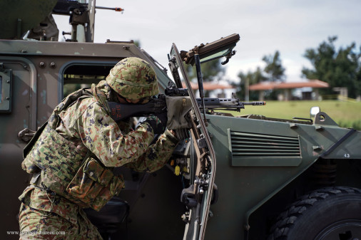 Japon_Type89_Komatsu_LAV_tir_A101