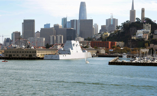 DDG-100_Zumwalt_destroyer_USA_A404